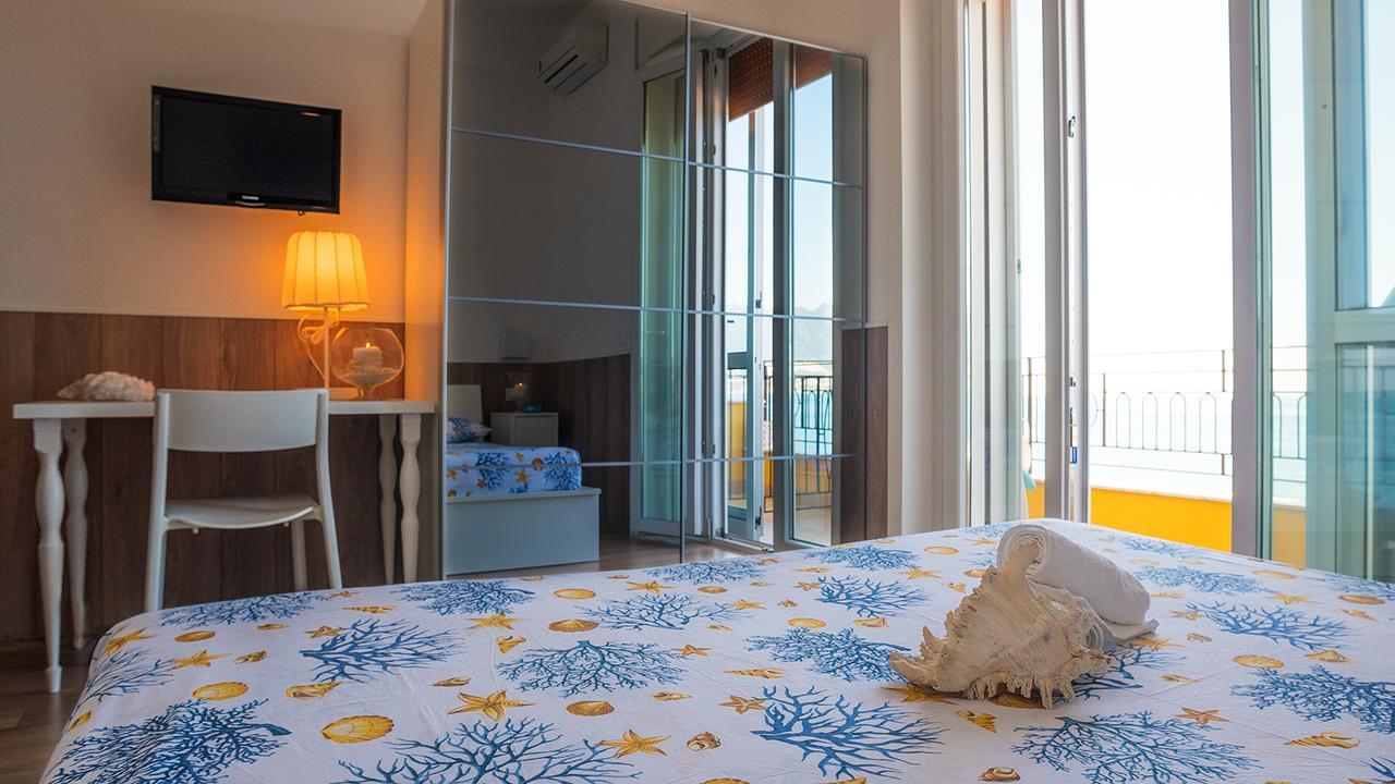 B&B Tramonto Sul Mare Salerno Exterior foto
